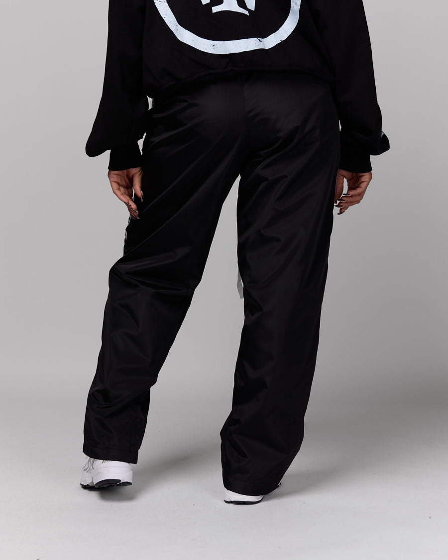 Retro Relaxed-Fit Nylon Pants (Black/White Stitching)